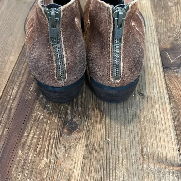 Born Beth Western Distressed Tobacco Brown Suede Ankle Boot - Picture 3 of 9